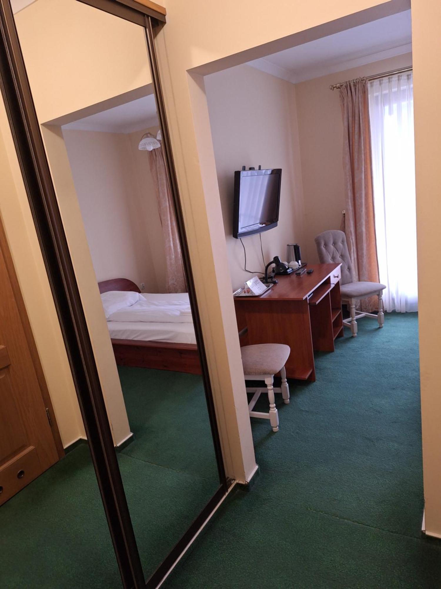 Hotel Malwa Ostrow Wielkopolski Exterior photo