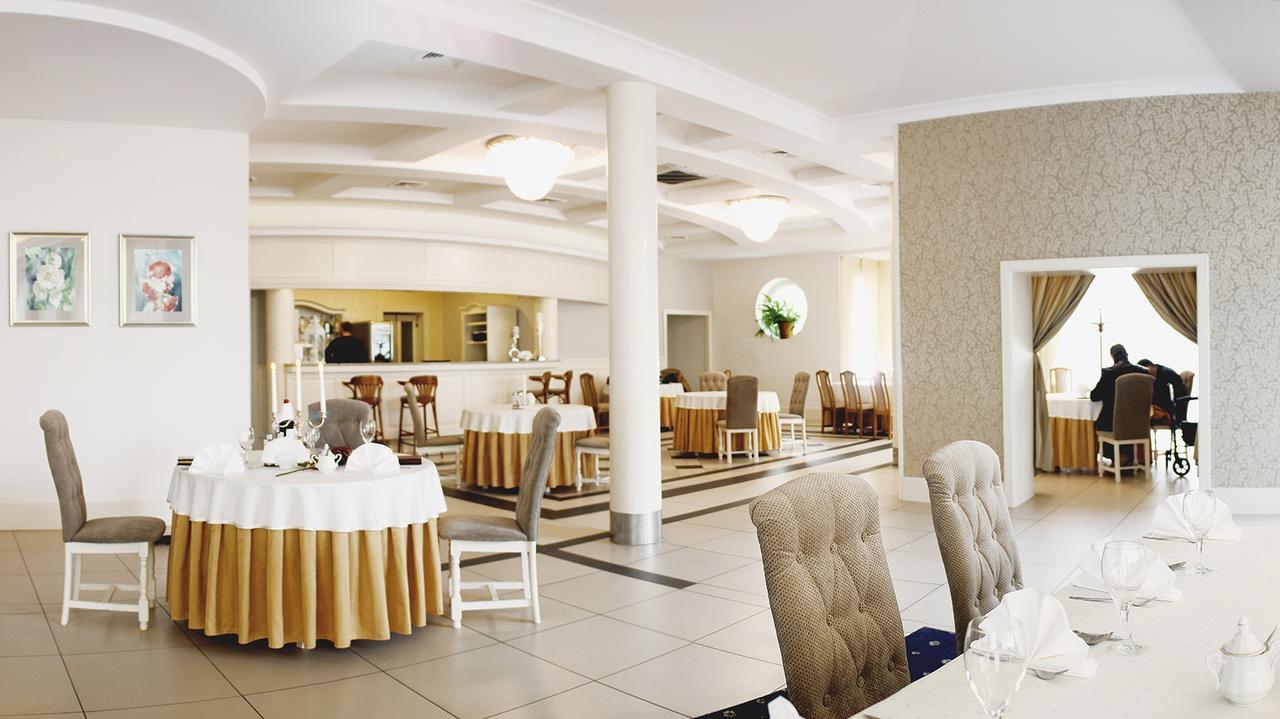 Hotel Malwa Ostrow Wielkopolski Exterior photo